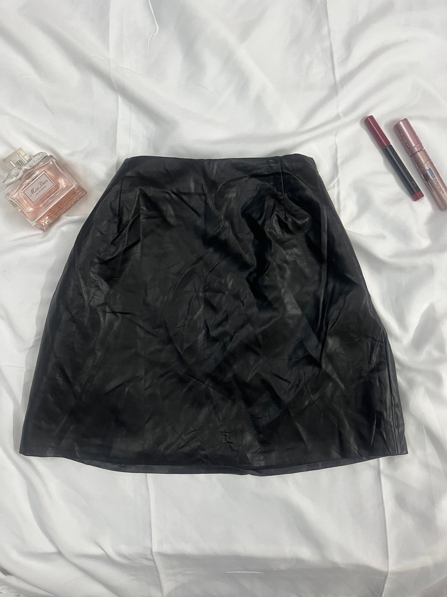 Leather skirt in Size: Small