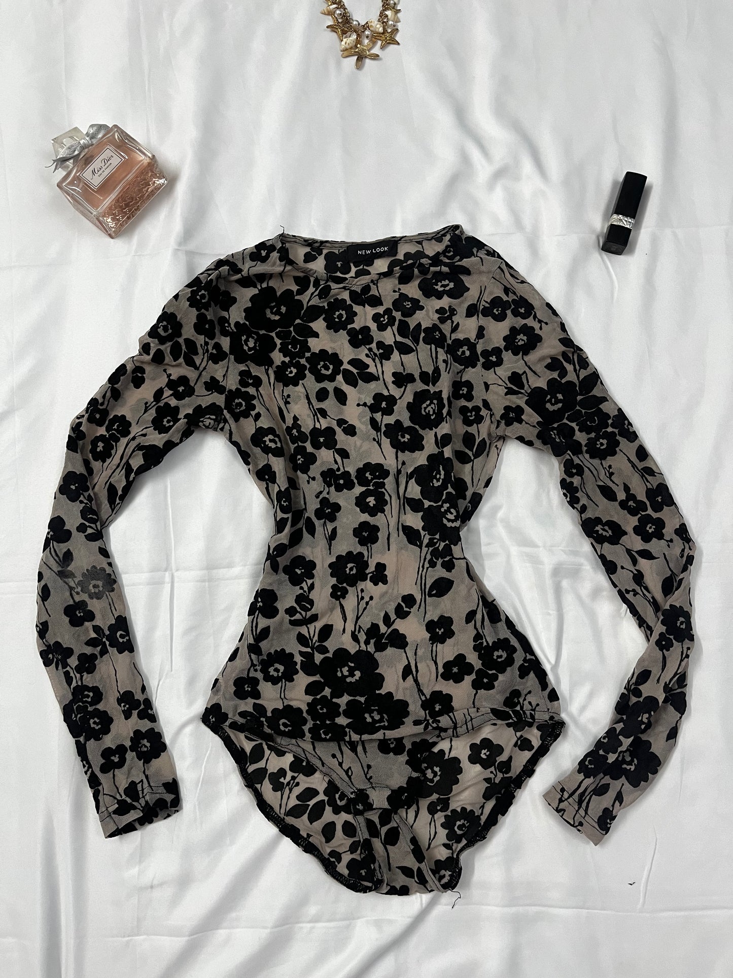 Flowery full sleeve bodysuit | Size: XS