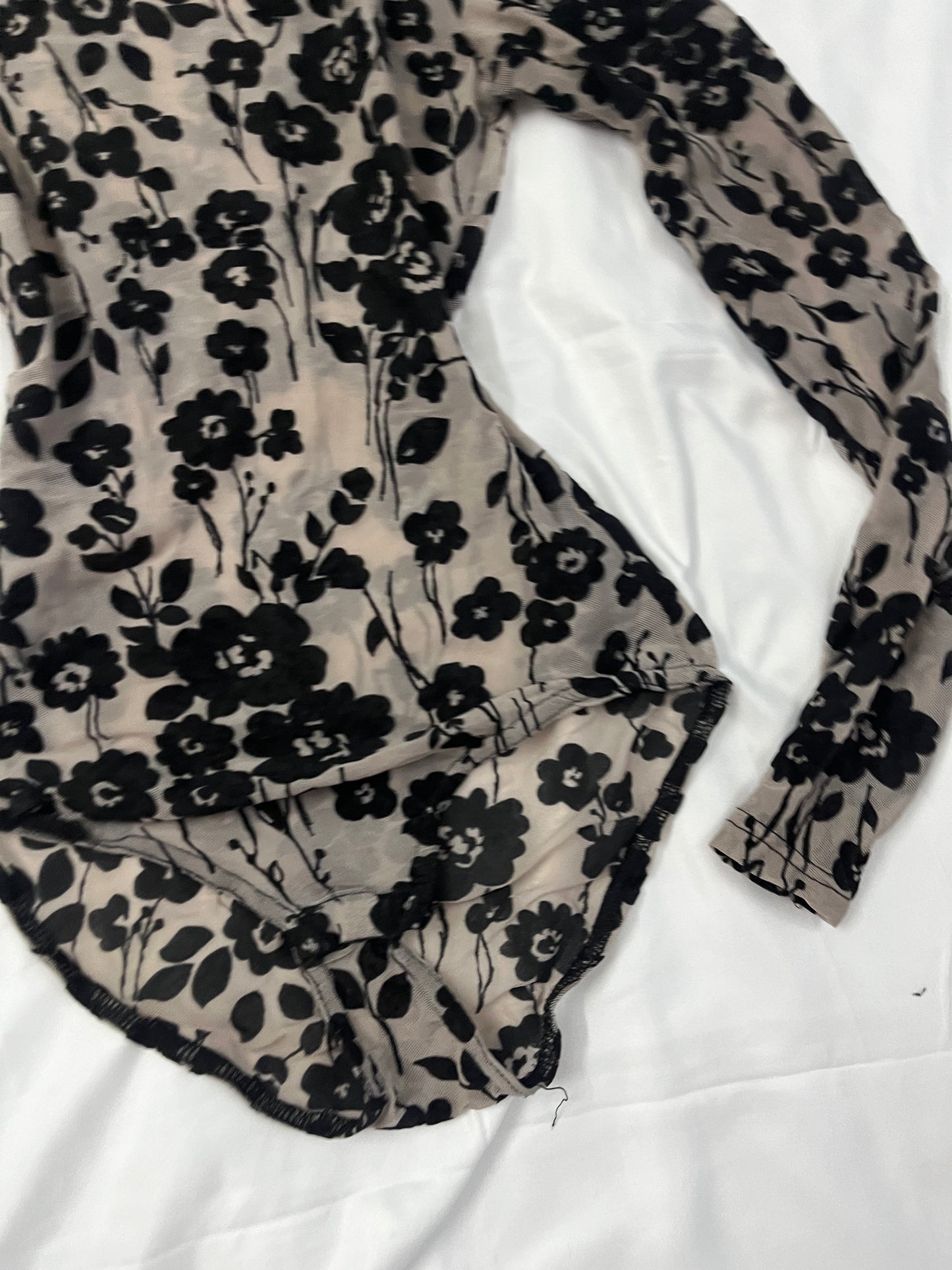 Flowery full sleeve bodysuit | Size: XS