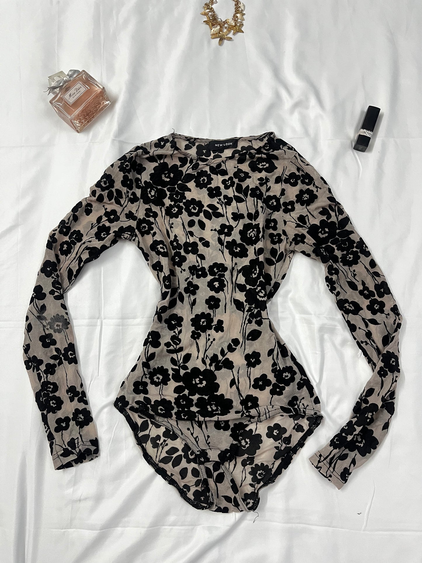 Flowery full sleeve bodysuit | Size: XS