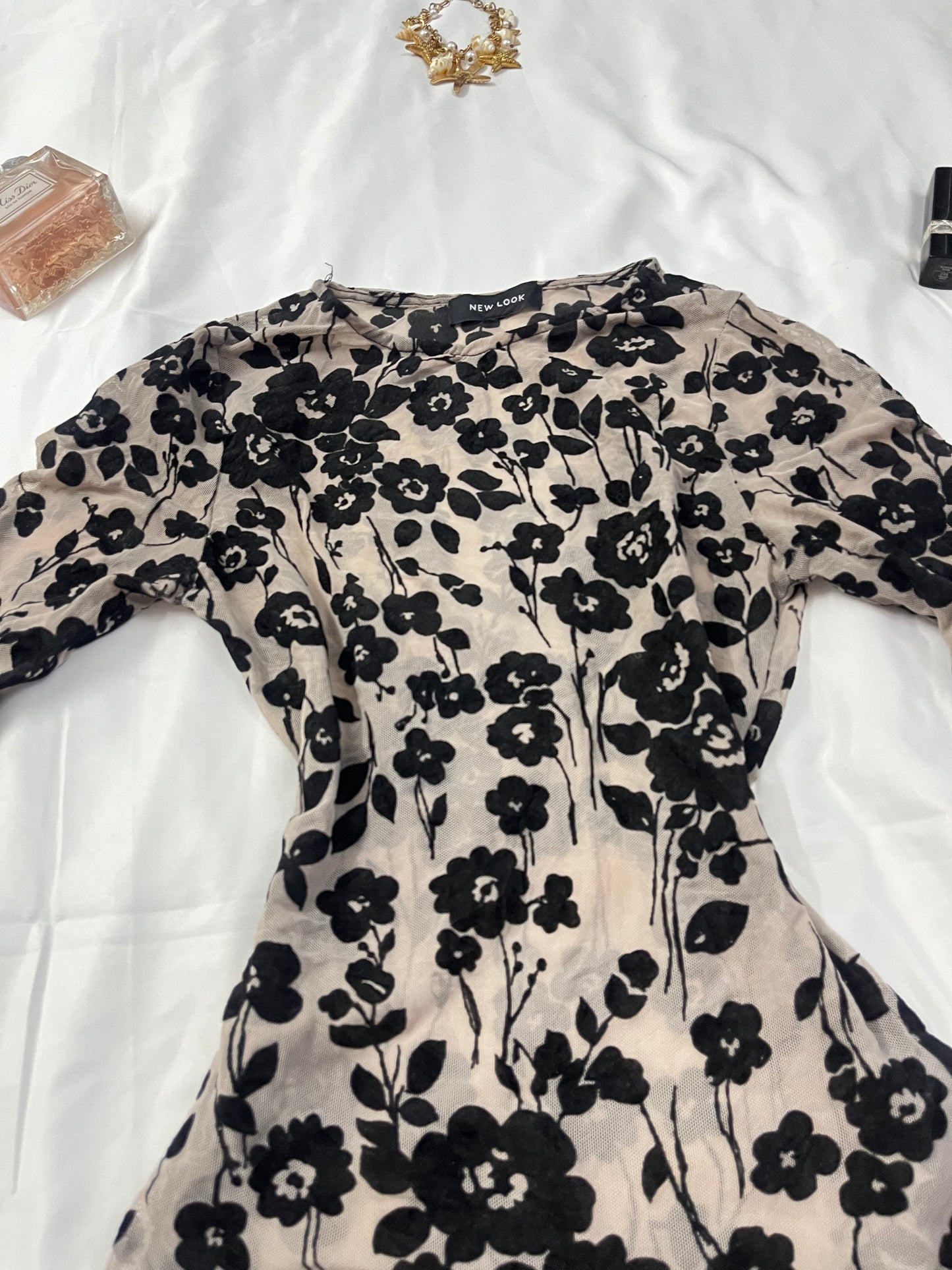 Flowery full sleeve bodysuit | Size: XS