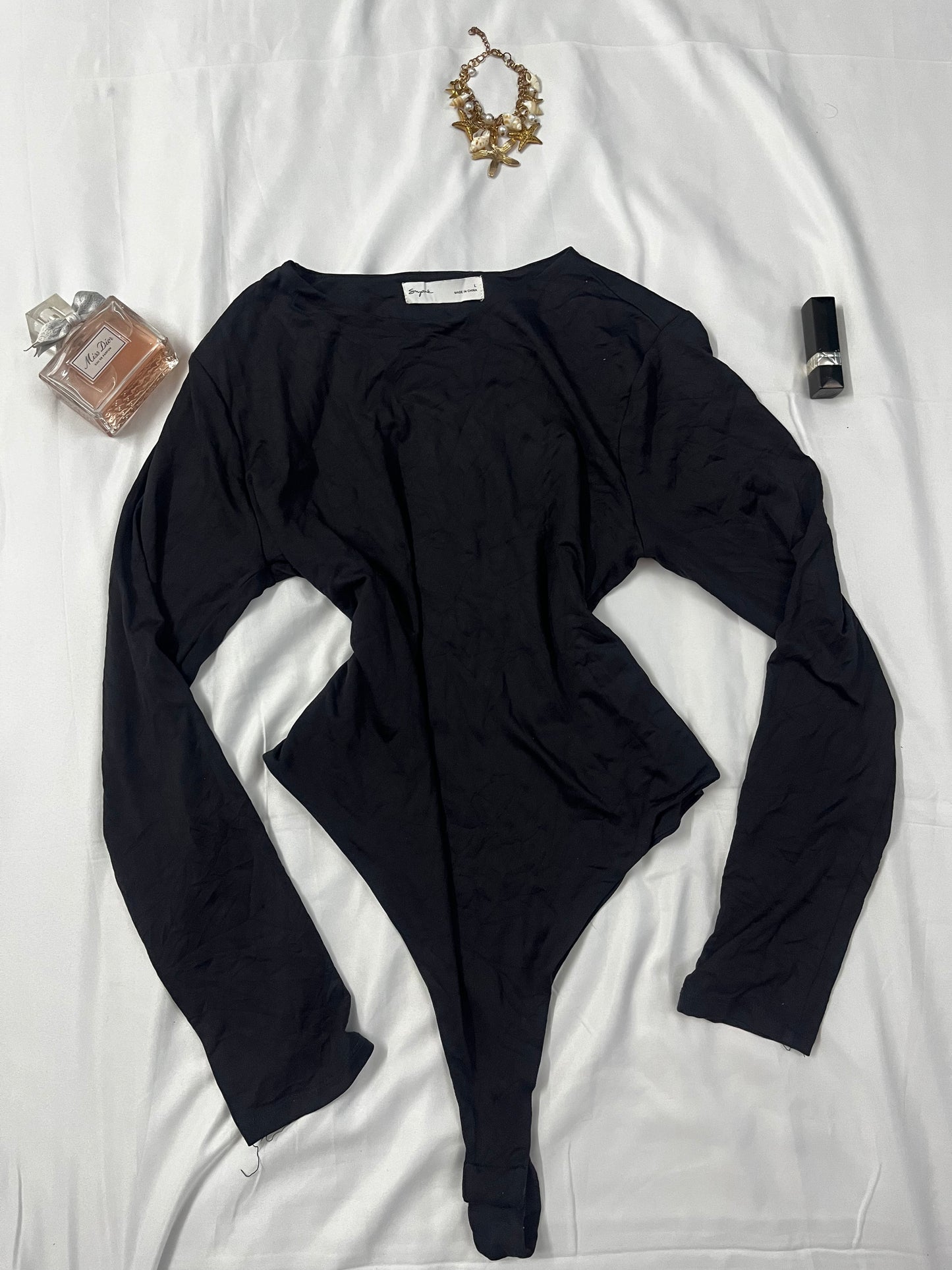 Black basic bodysuit | Size: Large