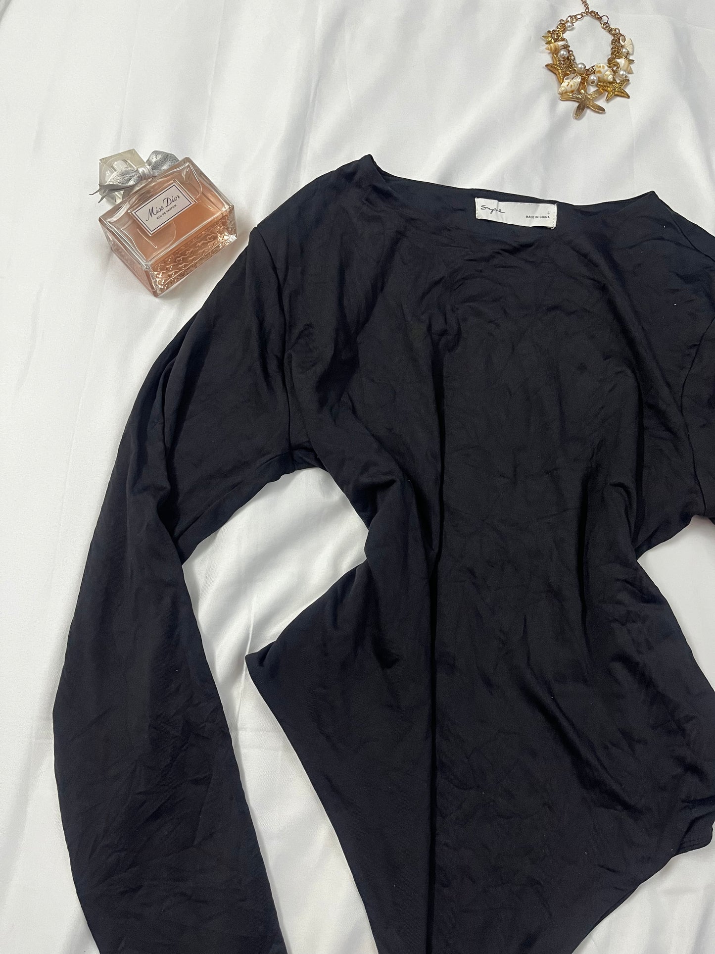 Black basic bodysuit | Size: Large